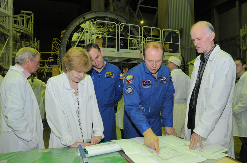 Занятия космонавтов на многоцелевом лабораторном модуле_36